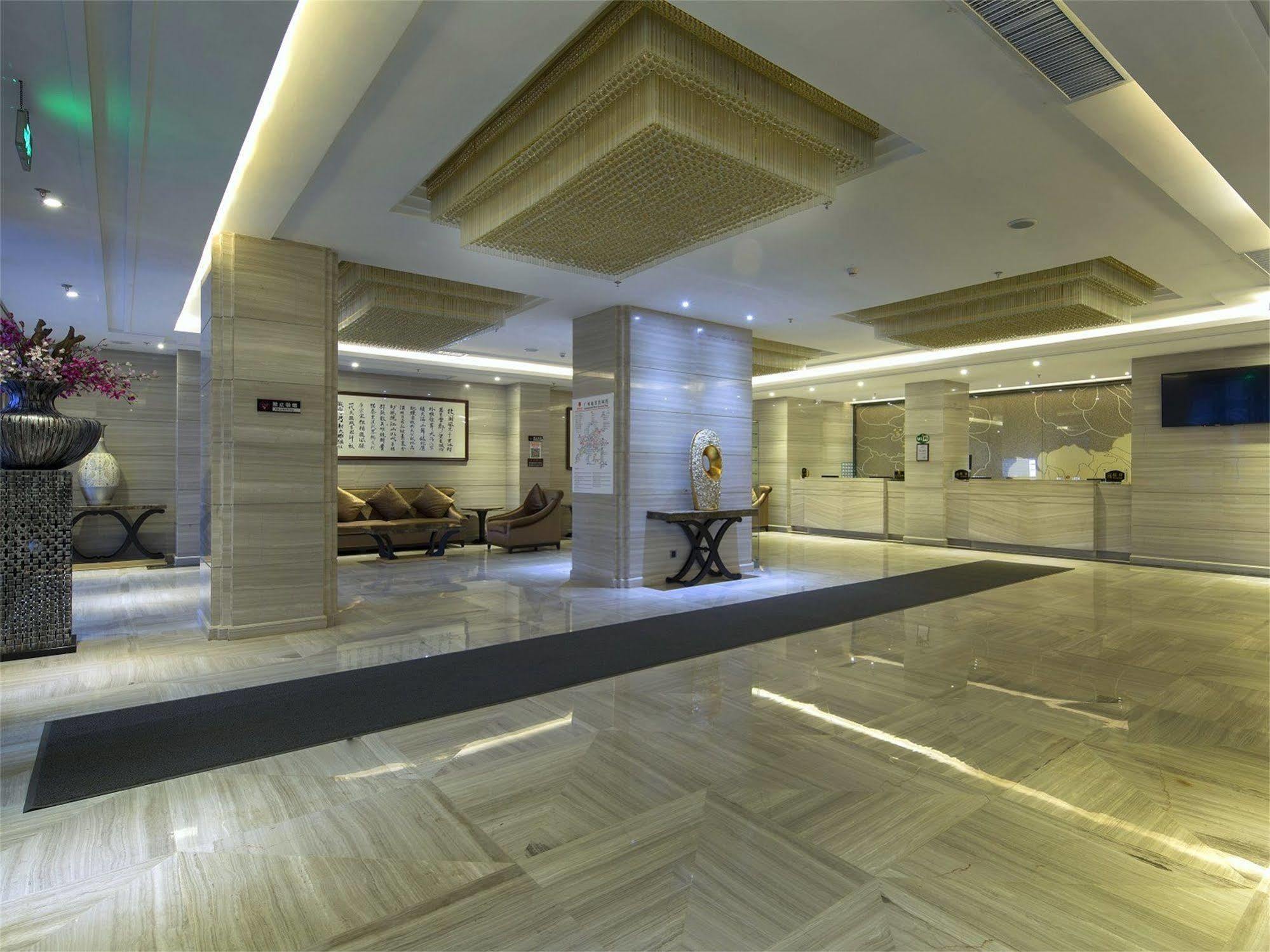 V8 Hotel Train Station Guangzhou Exterior photo